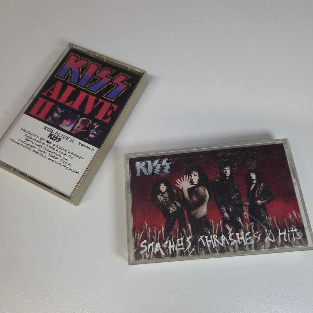 KISS Alive II Vol II & Smashes Thrashes Hits 2 Cassette Tape Lot 822 781-4